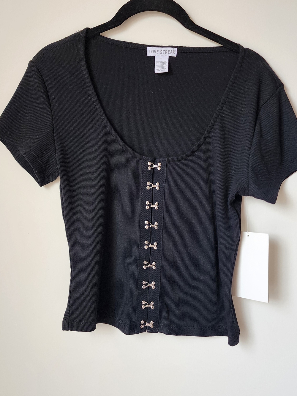 Black Hook-Front Ribbed Short Sleeve Top